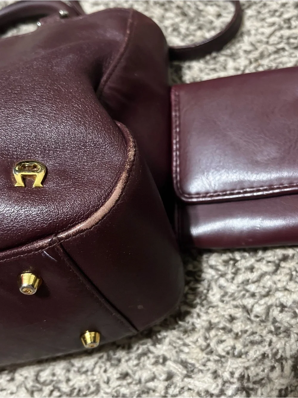 Atienne Aigner wallet excellent